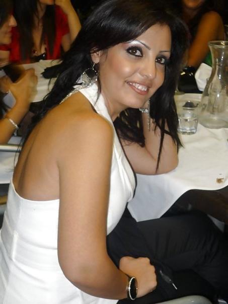 25P Arab Girls 12