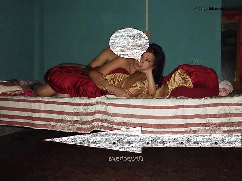 18P Itanagar college call girl naked in bed 