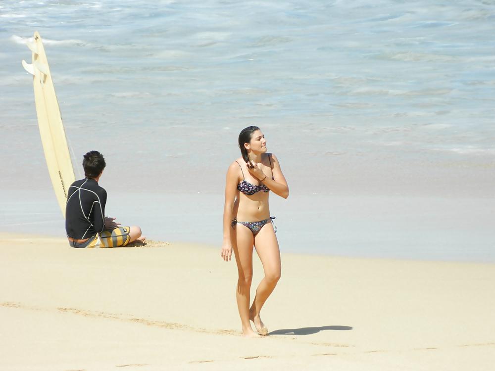 25P Beach Voyeur 001