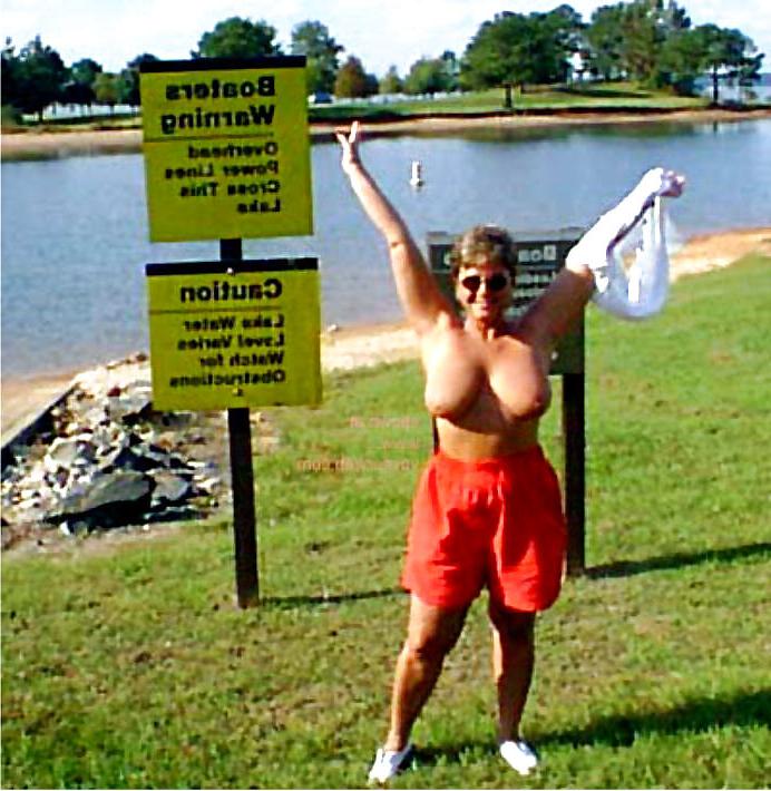 15P Flashing Females 4