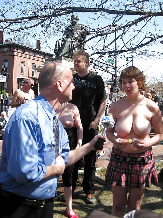 15P Flashing Females 4