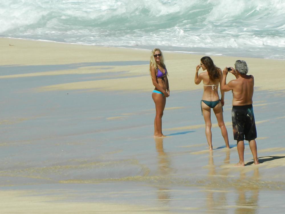 25P Beach Voyeur 002