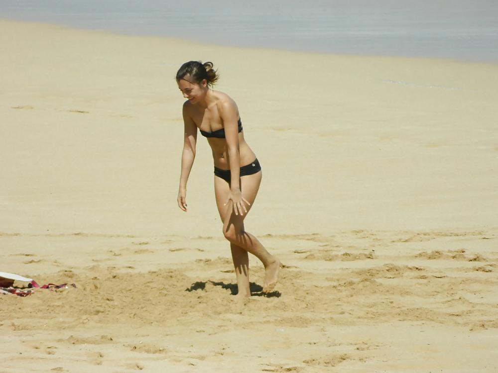 25P Beach Voyeur 002