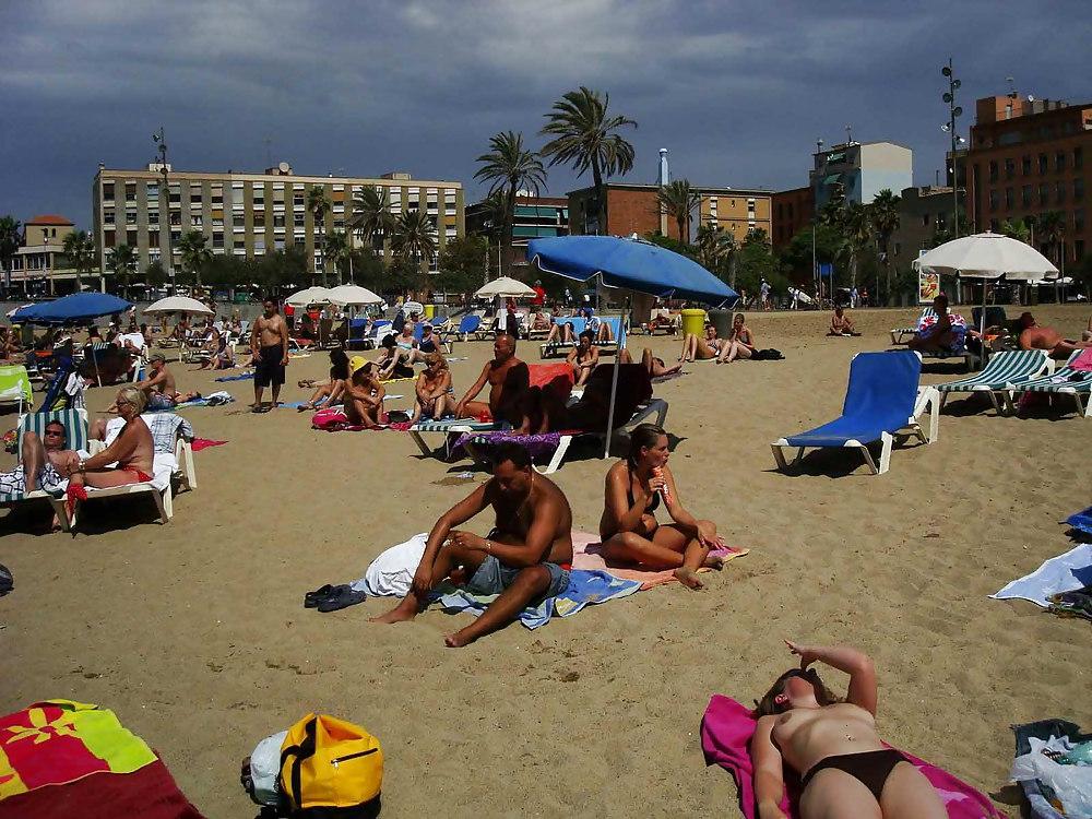 25P The beach 49