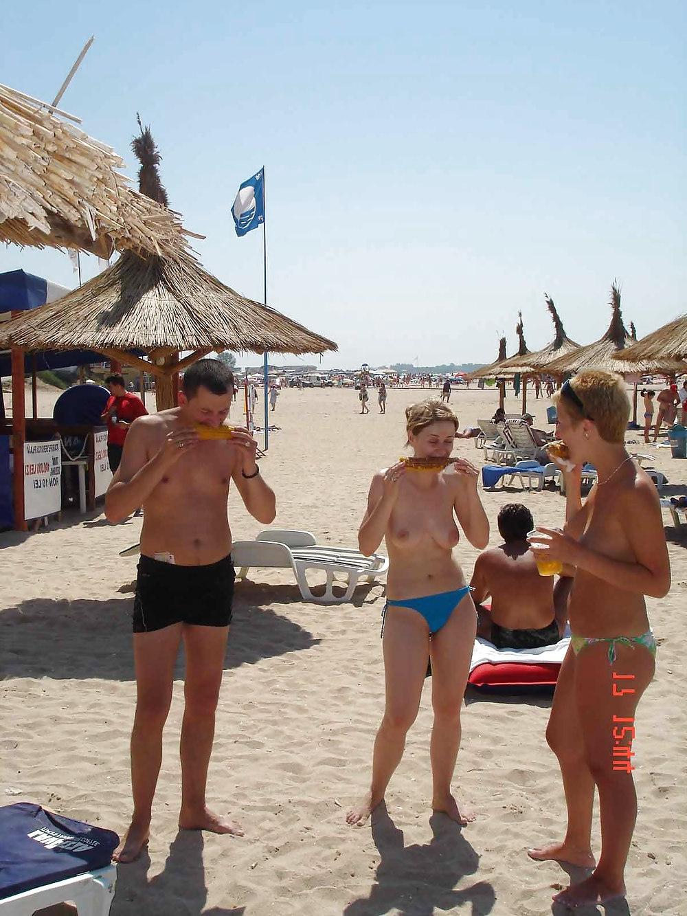 25P The beach 49