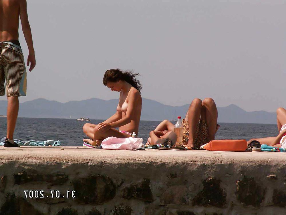 25P The beach 54