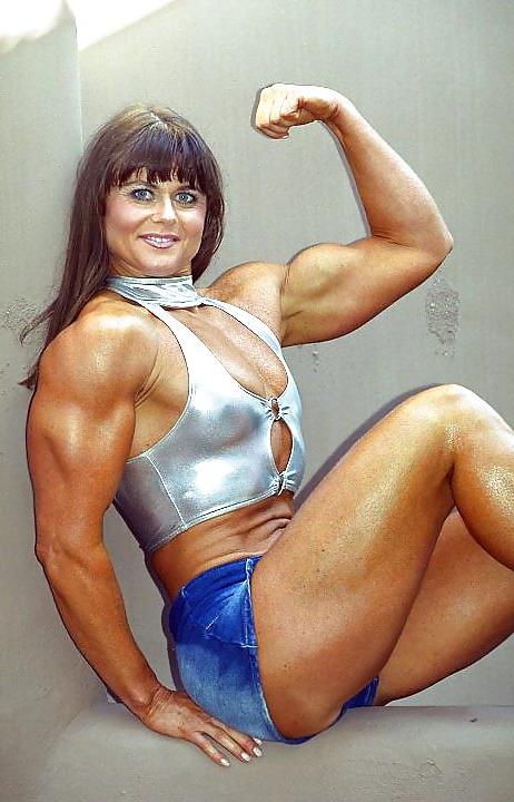 25P Beautiful Muscle Woman 10 by TROC