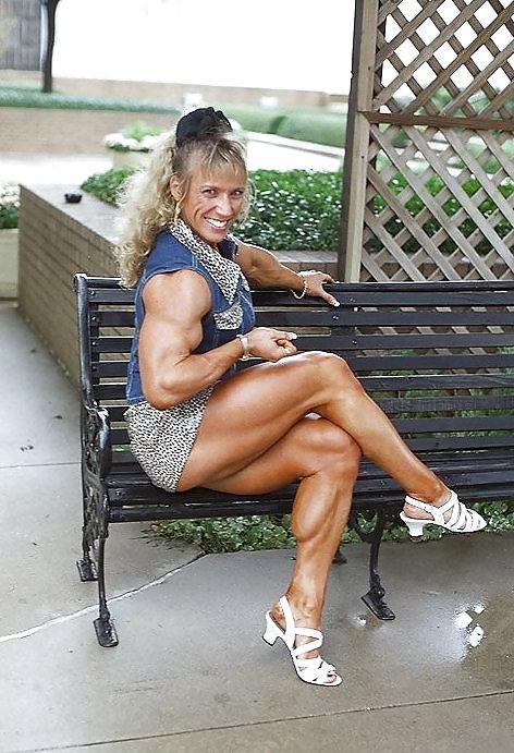25P Beautiful Muscle Woman 10 by TROC