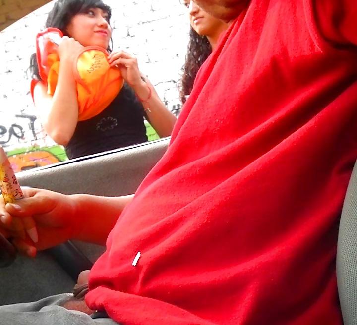 14P Flashing exhibicionismo, mostrando el pene en la calle 14