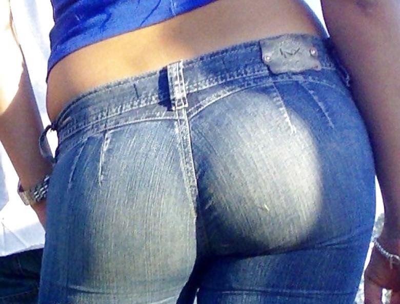 25P Girls in tight pants 9