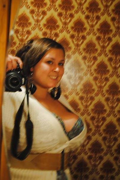14P Busty Russian Woman 1506