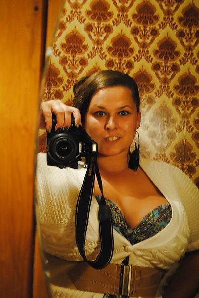 14P Busty Russian Woman 1506