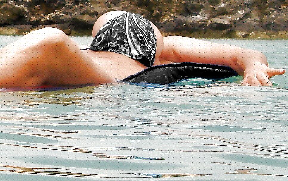 25P Beach Thongs and Big Boobs 3!!!!!!