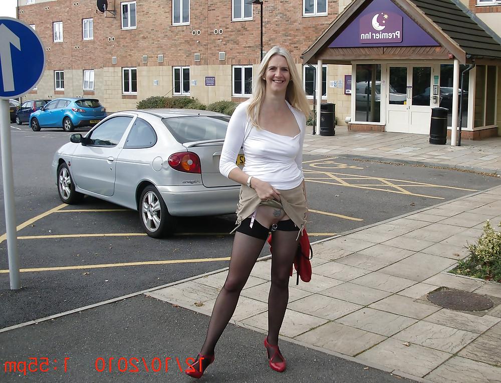 17P Flashing Divas