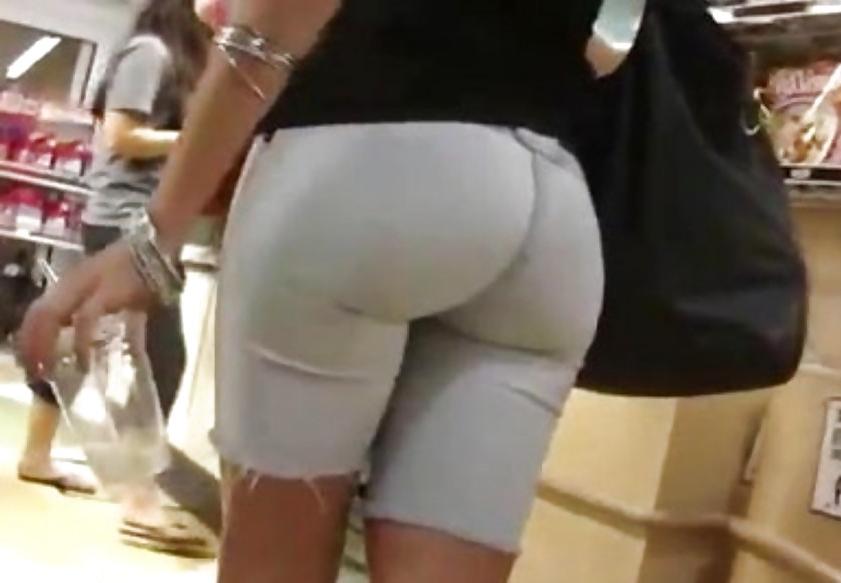 25P Girls in tight pants 7