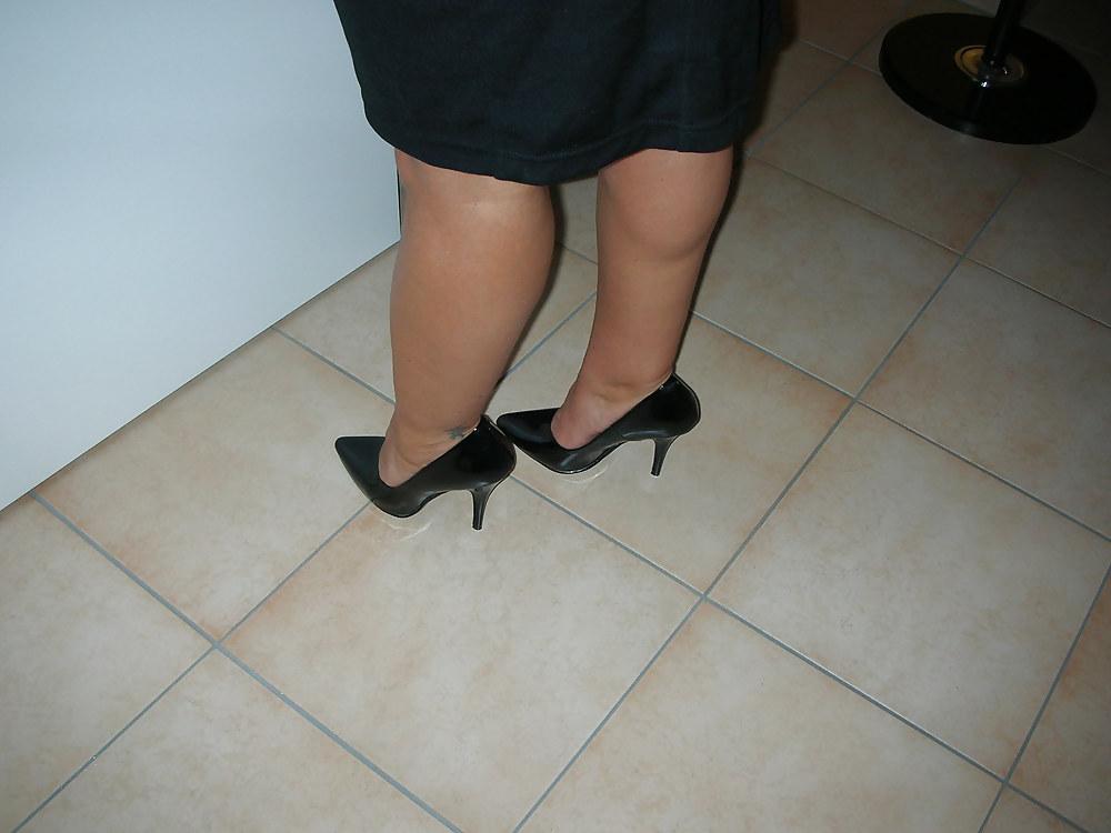 15P Wife black patent leather heels
