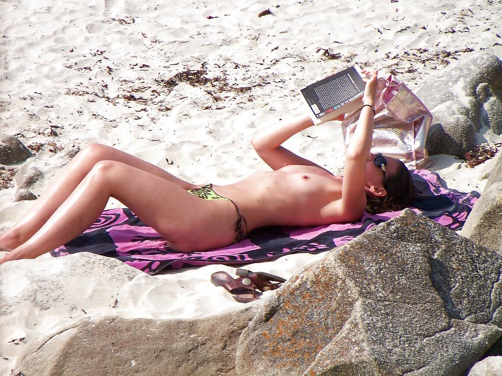 25P Teens on the beach