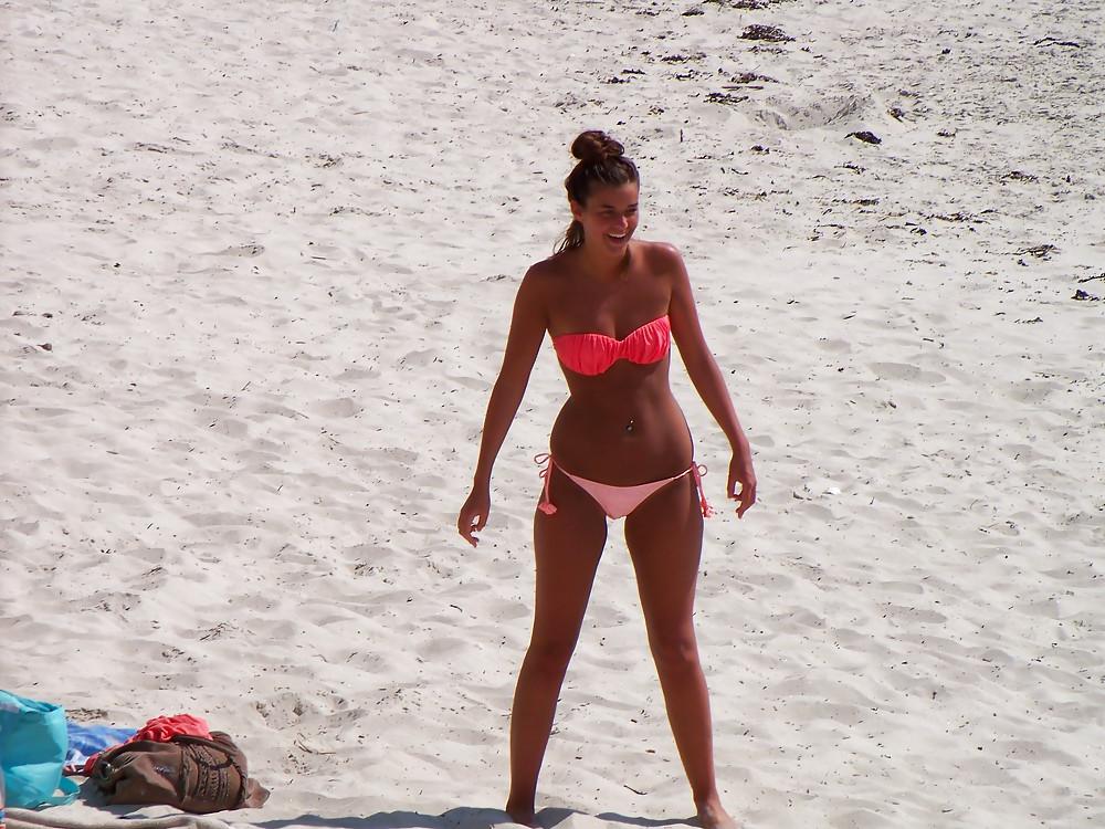 25P Teens on the beach
