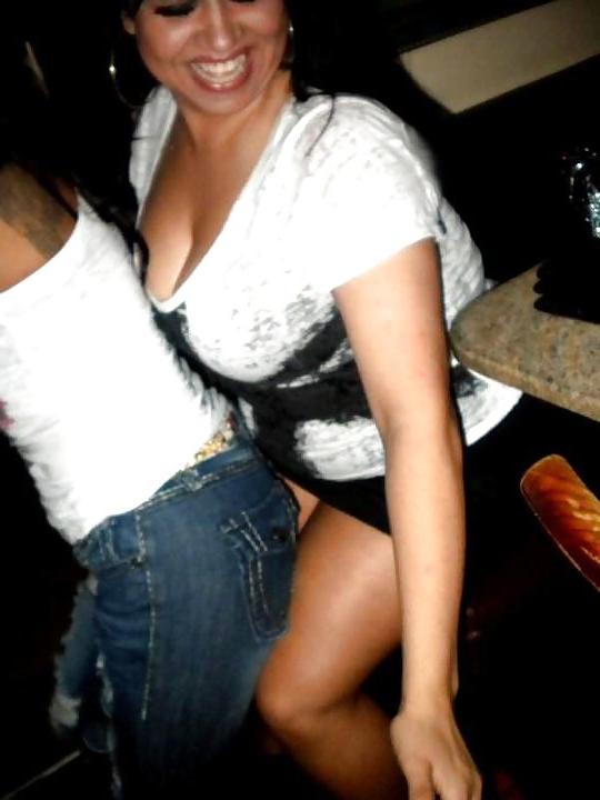 25P Thick latina milf with huge tits