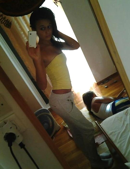 25P Young & Cute - Yoga Pants Edition