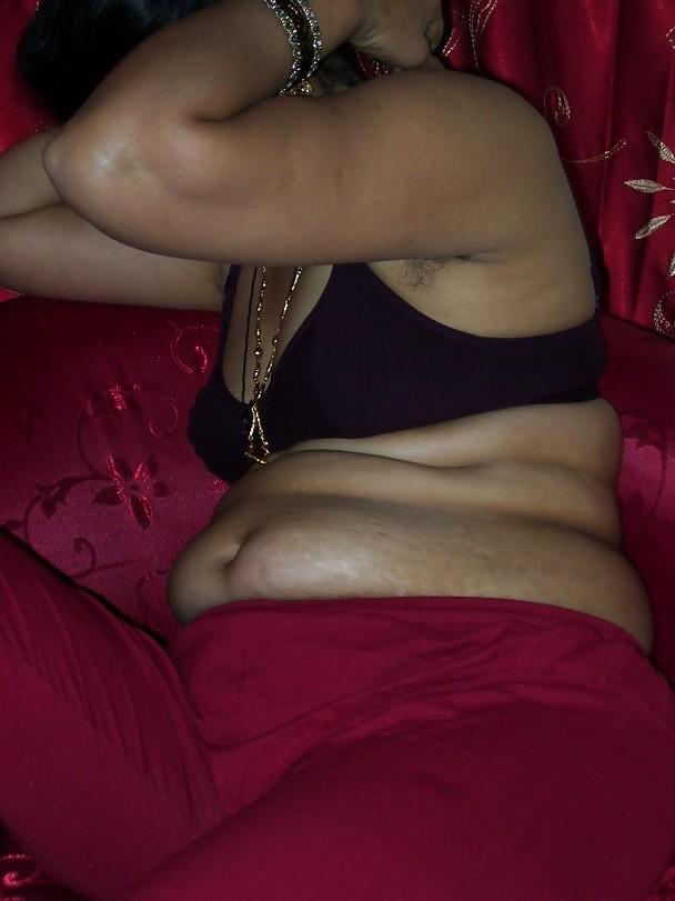 25P Indian Wife Exposing