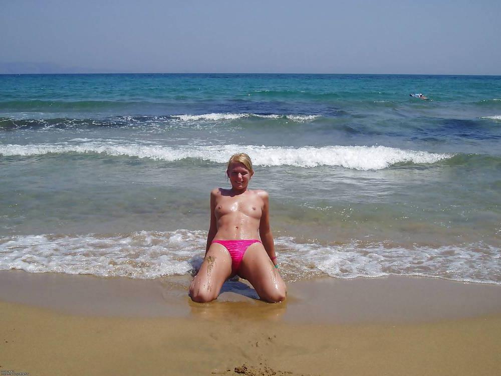 24P Girl On Beach