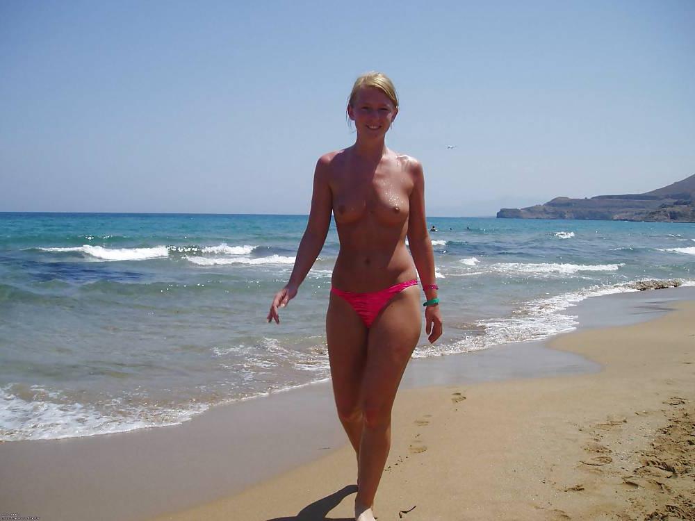 24P Girl On Beach