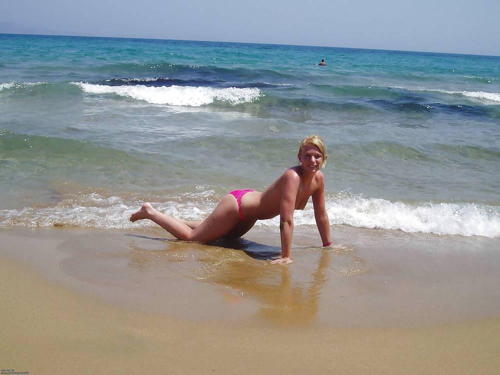 24P Girl On Beach