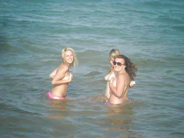 25P The beach 138