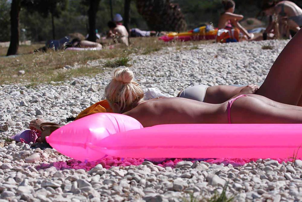 25P The beach 138