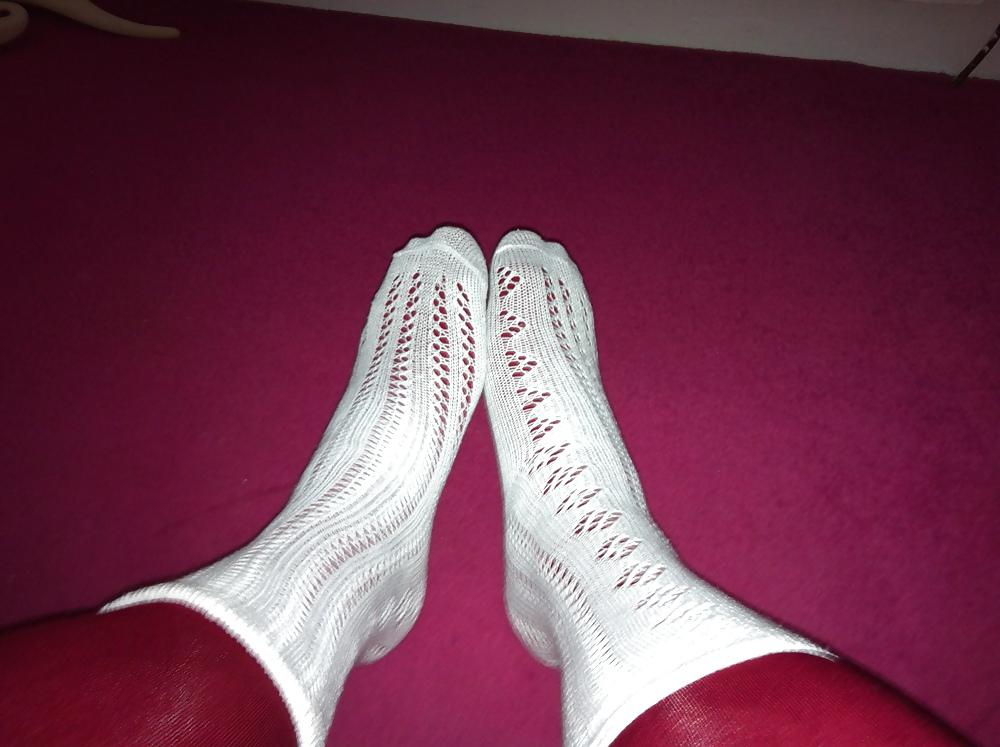 7P Red tights and school socks