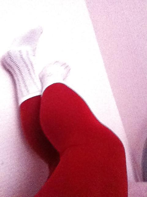 7P Red tights and school socks