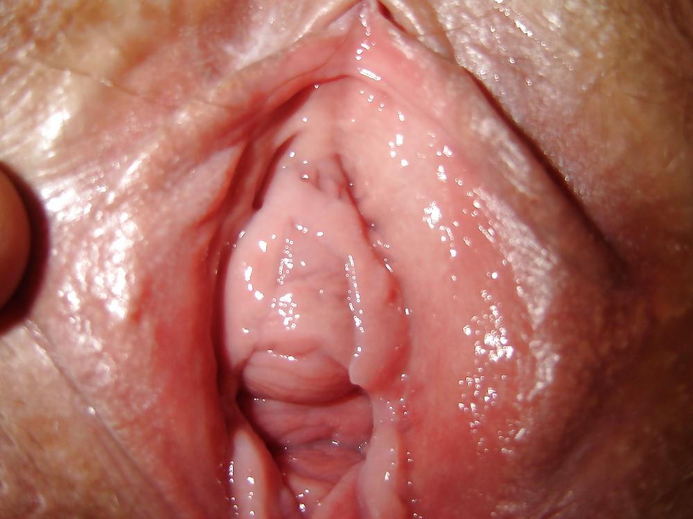 7P UP-CLOSE WIFES HAIRY PUSSY!!!