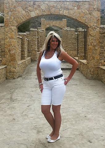 24P Busty Russian Woman 1351