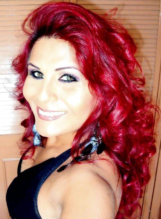 25P MIX OF REAL MATURE LADIES, MILFS & OLDER SLUTS