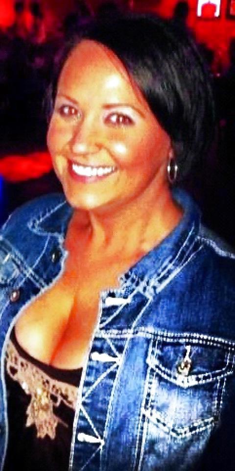 25P MIX OF REAL MATURE LADIES, MILFS & OLDER SLUTS