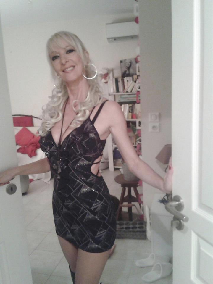 25P MIX OF REAL MATURE LADIES, MILFS & OLDER SLUTS