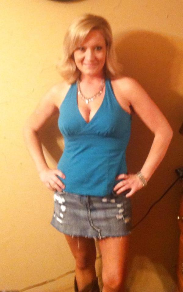 25P MIX OF REAL MATURE LADIES, MILFS & OLDER SLUTS