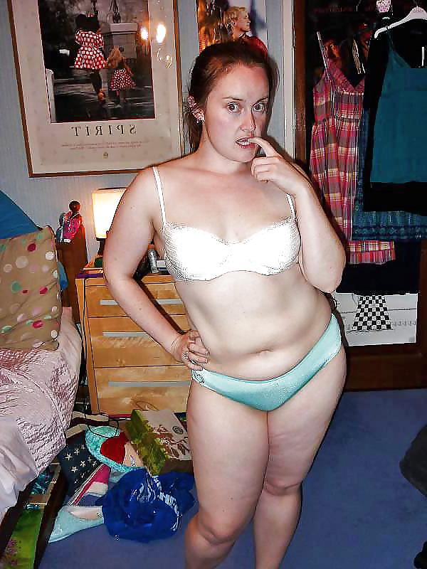 25P A fine figure of Scottish Womanhood