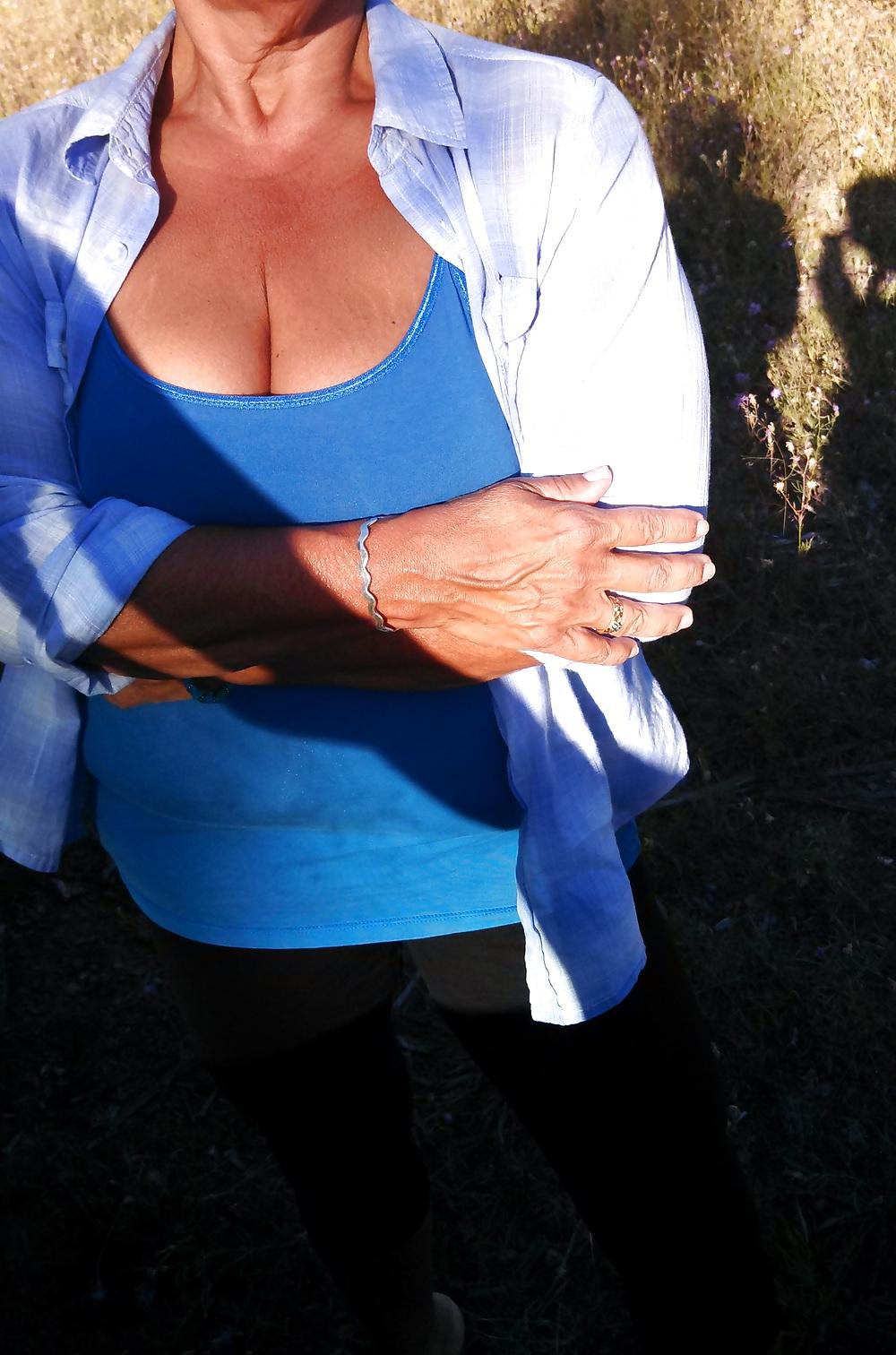 9P Flashing my big mature tits