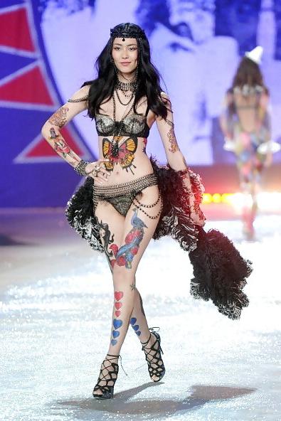 25P Victoria secret fashion show