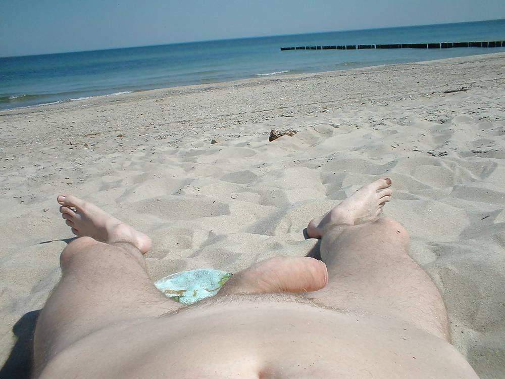 12P Nude dick on the beach