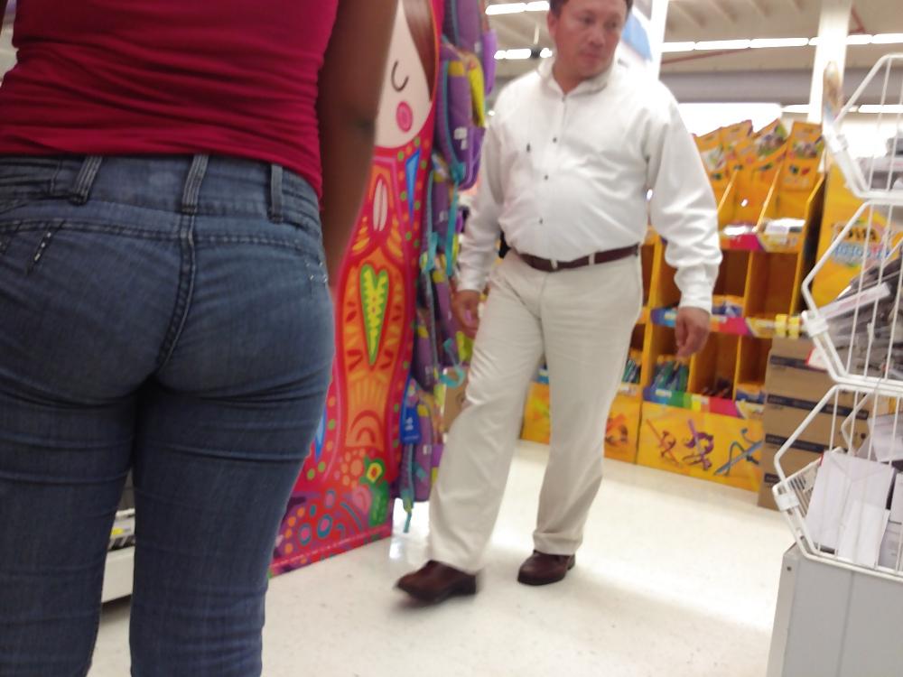 10P Mexicana-Culo apretado de nena de prepa en OfficeDepot