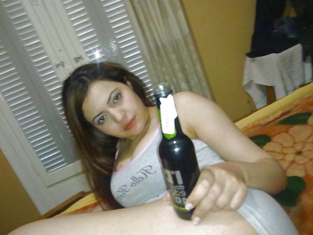 15P Tunisian girl flashing new pictures