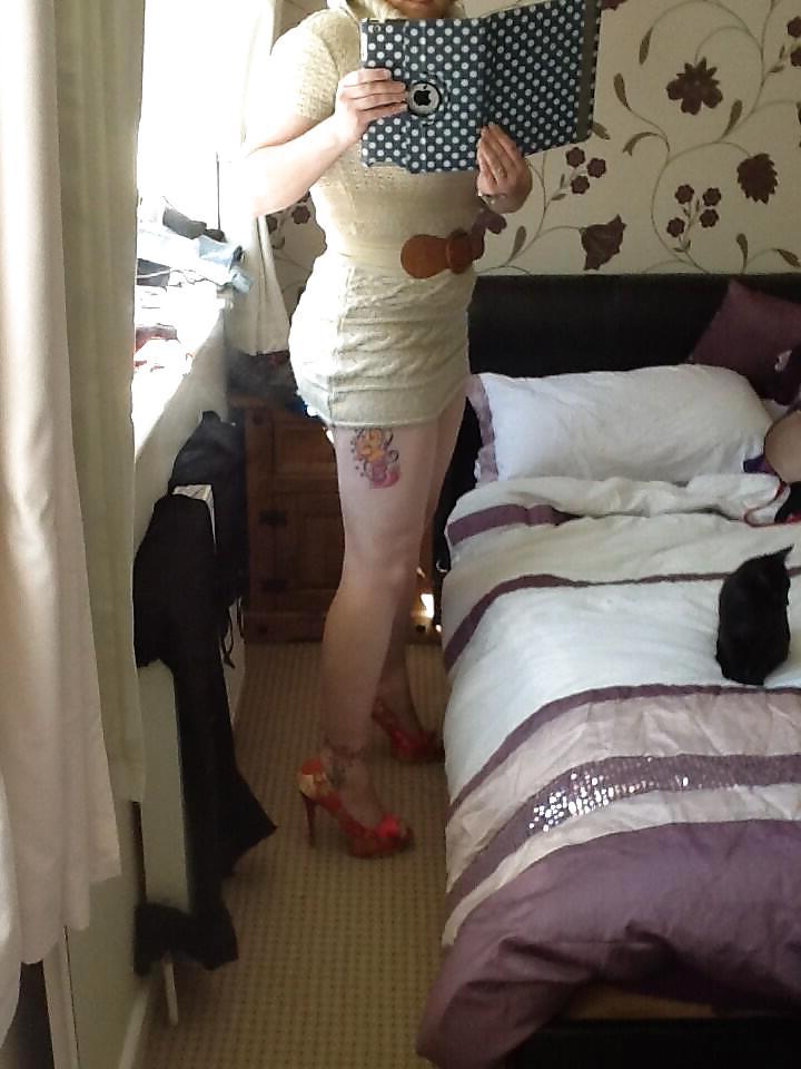 4P Hot Horny Somerset Slut Flashing Smooth Pussy