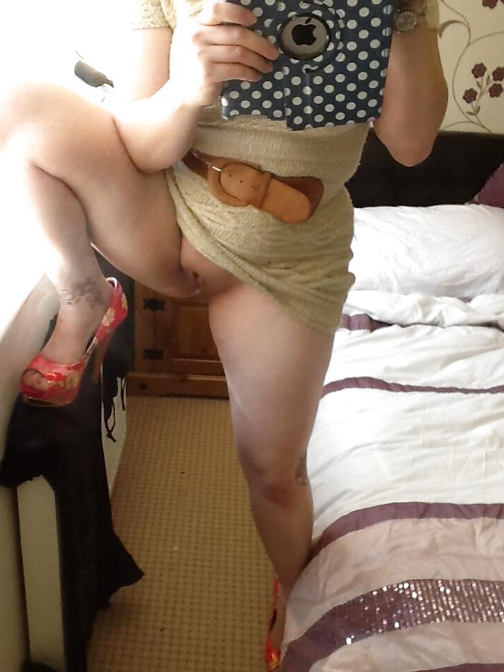 4P Hot Horny Somerset Slut Flashing Smooth Pussy