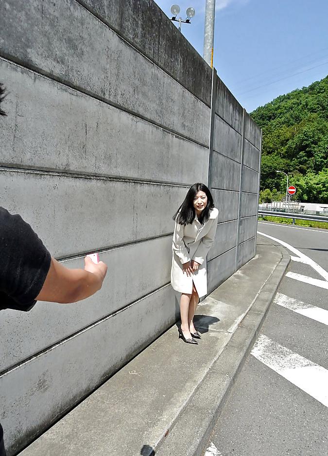 25P Japanese milf fucked in public