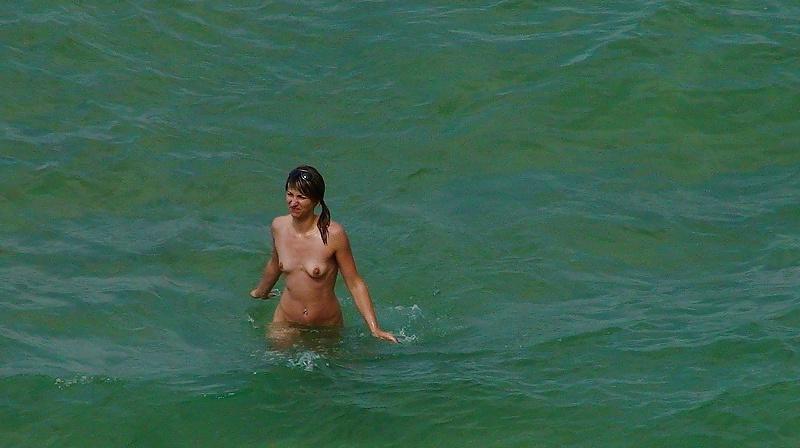 25P Bulgarian Beach Girls from Black Sea - XV