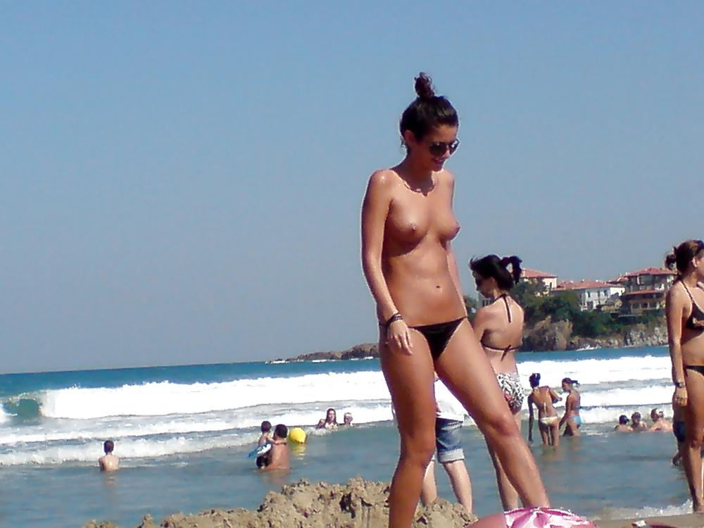 25P Bulgarian Beach Girls from Black Sea - XV