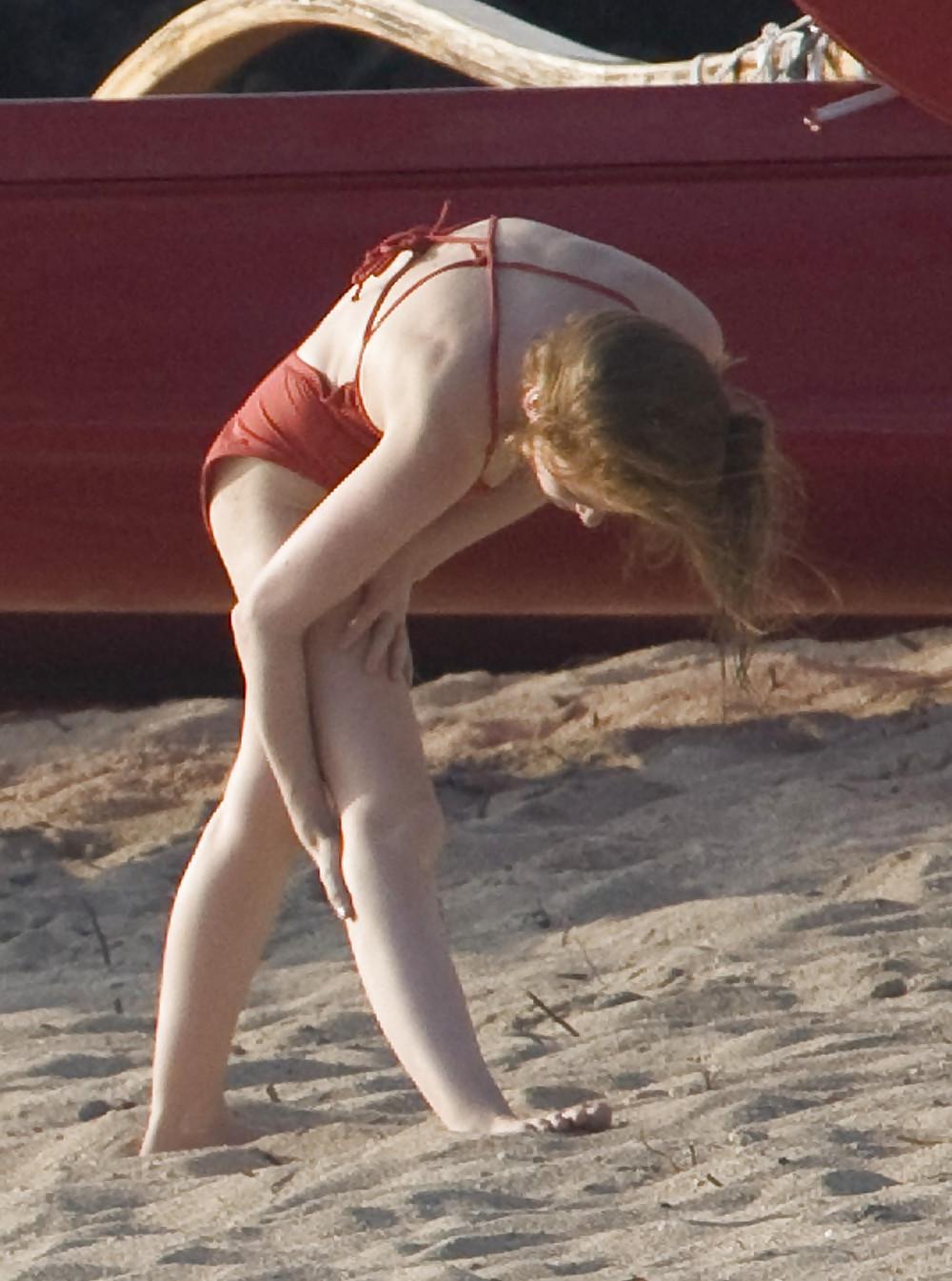19P Isla Fisher in Hawaii on beach and in a swimsuit